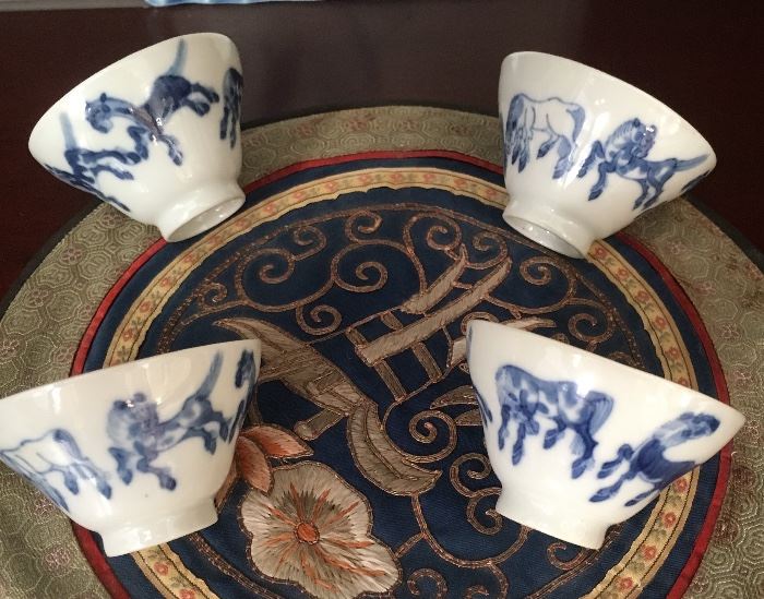  Set of four sake cups with animal motif 