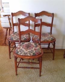 Set of 3 dining chairs