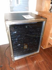 vinotemp wine chest