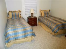 custom bedding & twin beds