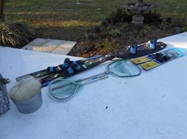 skis, wkaeboard, cast net