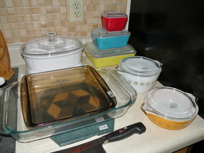 Vintage and newer Pyrex.