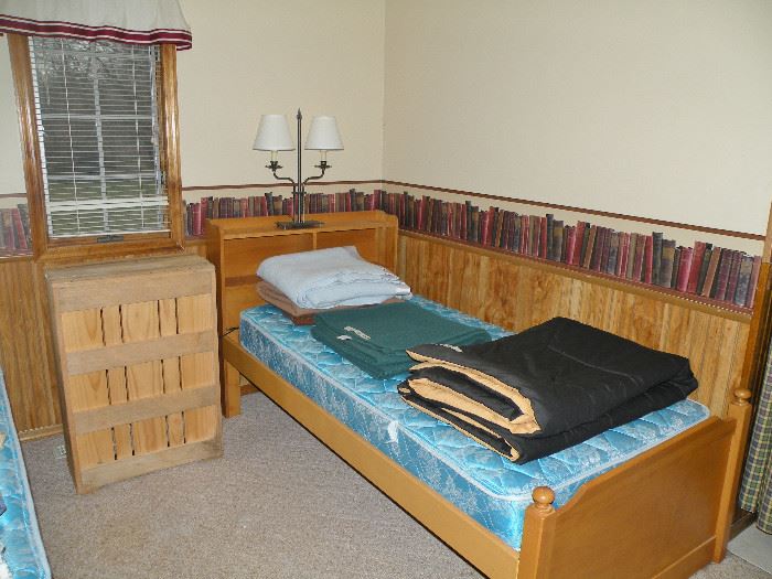 Bookcase headboard twin bed. Pallet box-very heavy!