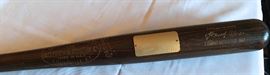 HANK AARON COMMEMORATIVE BASE BALL BAT