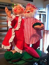 LARGE SCALE ANNA LEE MR. AND MRS. CLAUS