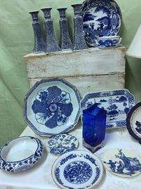 SET OF 4 BLUE WEAR CANDLE STICKS AND DECORATIVE PIECES