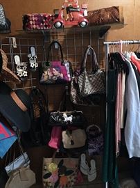 VINTAGE PURSES, HATS AND FOOTWEAR