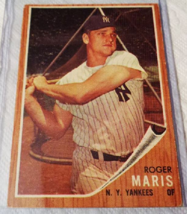 Topps 1- Roger Maris Baseball Trading Card