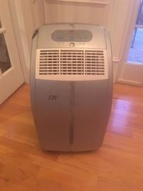 Portable AC Unit. (Light weight and on wheels)