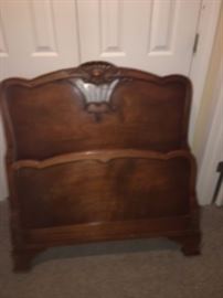 Set of Matching Maple Twin Beds (Paine FurnitureC0.) c.1955 with frames