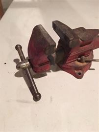 Table Vice Clamp………Really Vintage!!
Heavy enough to hold your house down in the strongest wind!