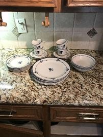 Crate and Barrel (EPOCH) blue flower plate set