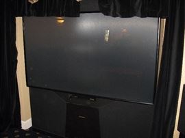 Mitsubishi 73" TV HD1080