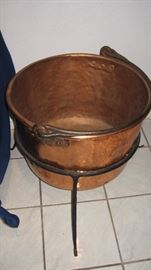 o	24 inch wide hand hammered copper Apple Butter Kettle