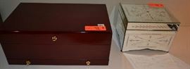 Lot 72: Lot of 2 jewelry boxes, 1 hinged with tiered compartments in lacquered finish.  Other etched mirror jewelry box
