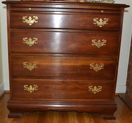 Lot 401: Stained mahogany Chippendale style bachelors chest with brass pulls and dressing slide; 30"h x 31"w x 16"d
