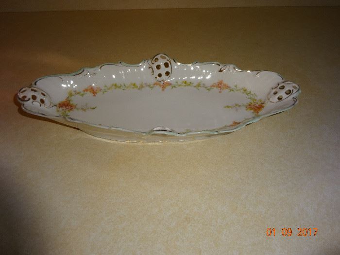 Designer antique plate-ware 