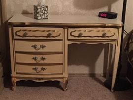 Ladies Desk/Vanity Table