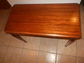 Piano bench with storage