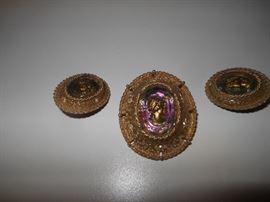 Brooch & earrings