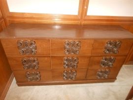 Vintage chest