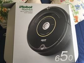 Roomba excellent condition. Original box.