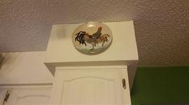 Rooster plate