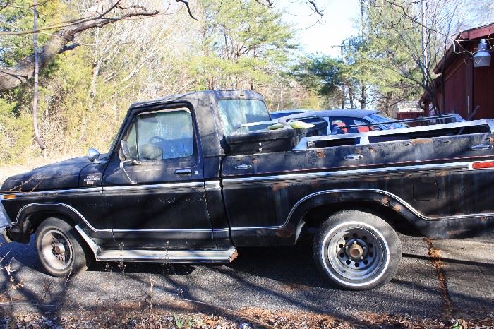 1972 Ford F100.  Runs. would make a great farm truck or restore