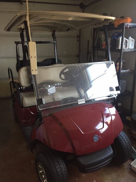 2014 Yahama Golf Cart w/Charger