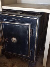 1887 Railway Express Safe - Fabulous!!!