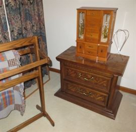Jewelry Case, & Quilt Stand