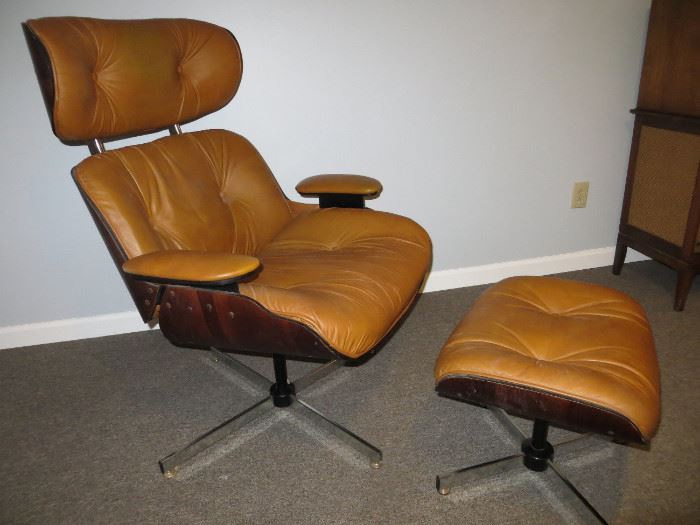 Herman Miller Eames Style Chair & Ottoman Not Eames, Maybe Gustolfson? NICE & SO COMFY!!!