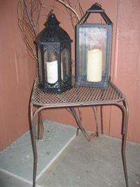 Lanterns w/candles and metal side table