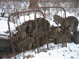 Bed headboard used for garden decoration