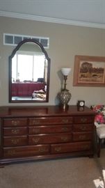 BEDROOM SET  TRIPLE DRESSER