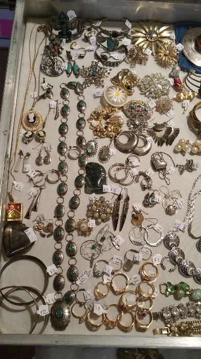 Vintage jewelery