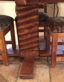 Pedestal Dining Table w 4 Chairs