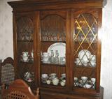 China closet/hutch with matching table and 6 chairs.