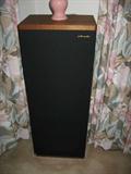 Pair of Polk Audio SDA 1 4' speakers.