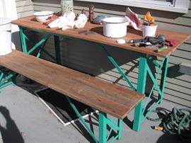 Folding picnic table and bench
