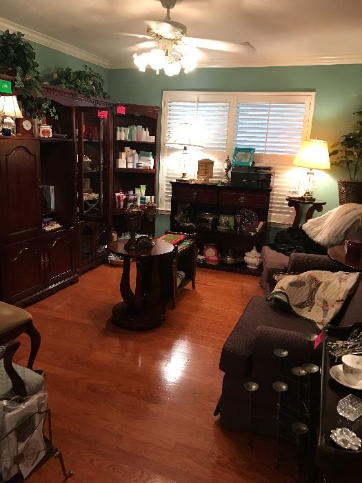 Bassett wall unit
Lazy Boy club chairs