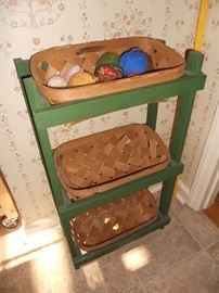 3-Tiered basket holder