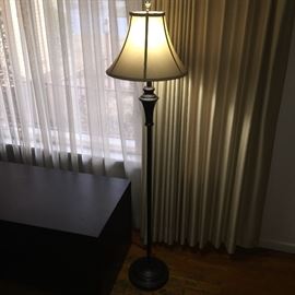 Floor lamp