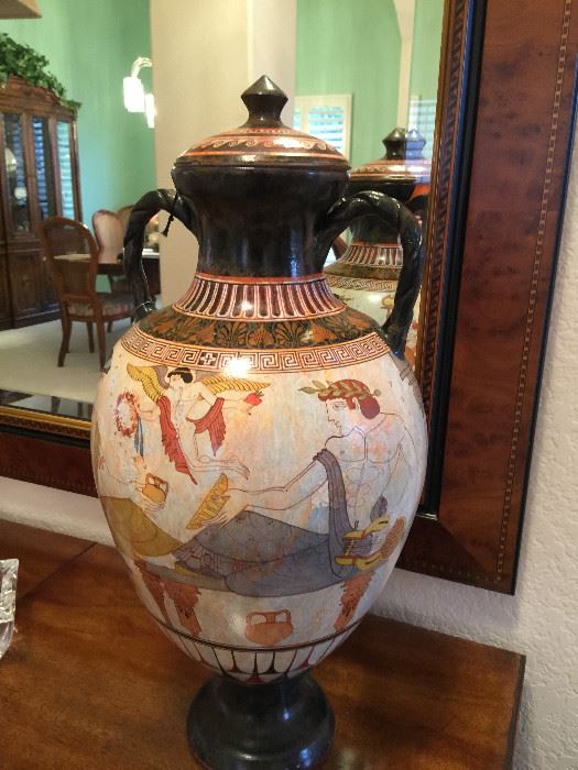 Gorgeous   Art-Midoros Ceramics from Santorini    Hand painted  exclusively by P. Vaglis, Geometric Amphora  800 BC
