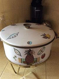 Vintage 50's Casserole Pot