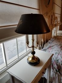 Americana lamp