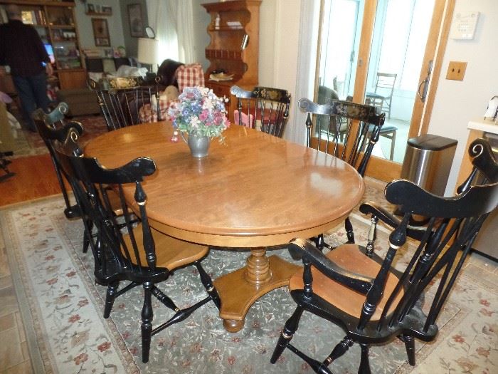 Ethan Allen kitchen pedestal table w/2  leaves, 8 chairs and pads --carpet