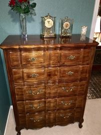 Thomasville chest of drawers