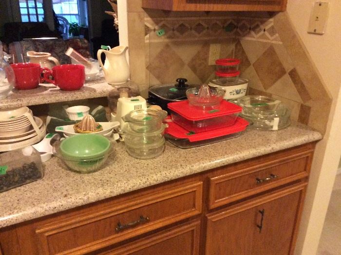 Pyrex with covers, bowls, & electric skillet