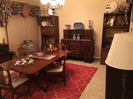 Overview of Dining Room, Note the beautiful Huge Rug
